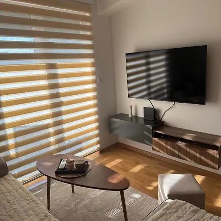 Spacious With Two Terraces &free Parking Apartment *